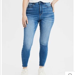 AE NE(X)T LEVEL CURVY HIGHEST WAIST JEANS
